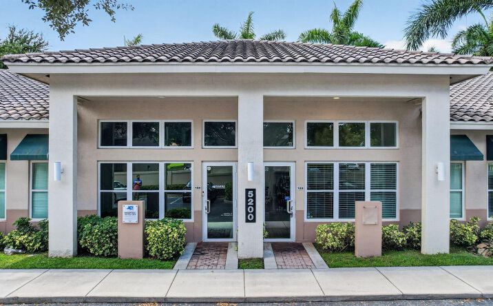 Pictures of Office, Retail, Multifamily, Industrial property located at 5200 S University Drive # 103a, Davie, FL 33328 for sales - image #1