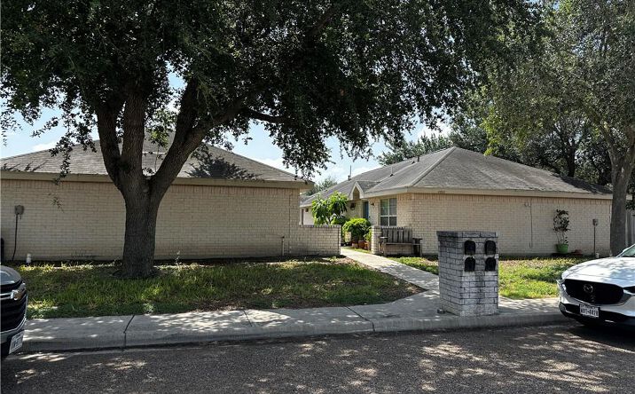Pictures of Multifamily property located at 1701 Nassau Street, Edinburg, TX 78541 for sales - image #1