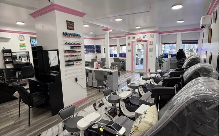 Pictures of Retail, Business for Sale property located at 381 Shelton Avenue, New Haven, CT 06511 for sales - image #1