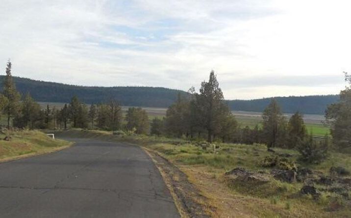 Pictures of Land property located at Lot 1129 Murrelet Road, Klamath Falls, OR 97601 for sales - image #1