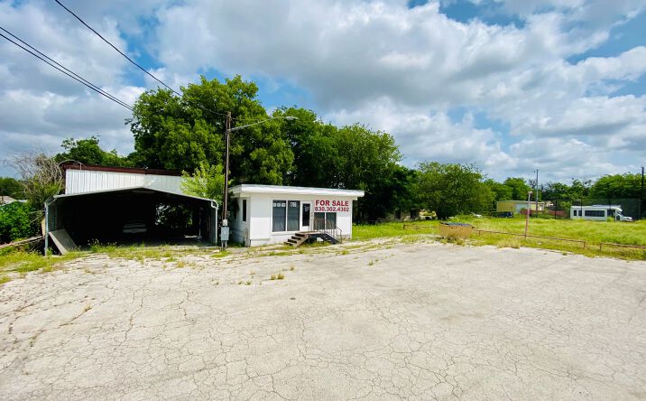 Pictures of Land property located at 1750 South Business 35, New Braunfels, TX 78130 for sales - image #1