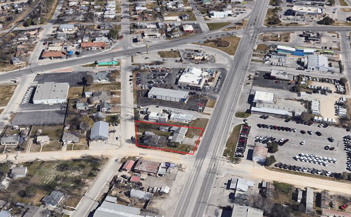 Pictures of Land property located at 180 South Business IH 35, New Braunfels, TX 78130 for sales - image #1