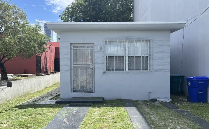 Pictures of Multifamily property located at 733 Northwest 4th Avenue, Miami, FL 33136 for sales - image #1