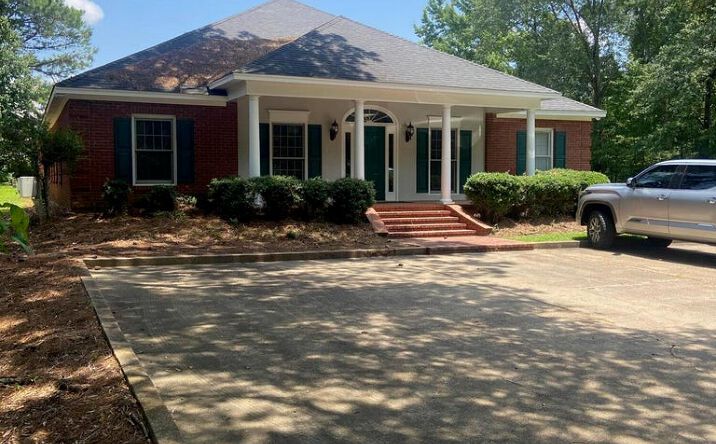 Pictures of Office, Industrial property located at 6562 Dogwood View Parkway, Jackson, MS 39213 for sales - image #1