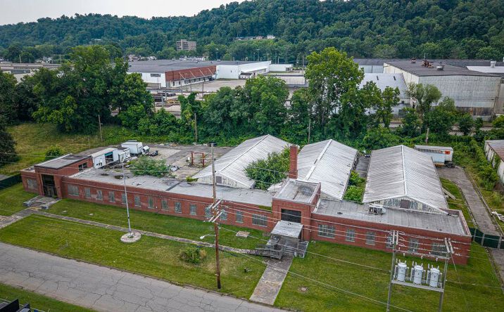 Pictures of Office property located at 841 Jackson Avenue, Huntington, WV 25704 for sales - image #1