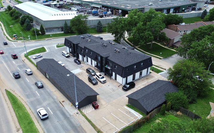 Pictures of Multifamily property located at 809 North 121st Street, Omaha, NE 68154 for sales - image #1