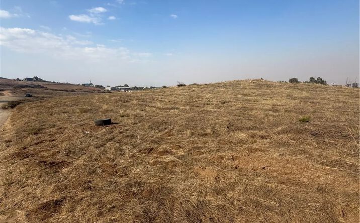 Pictures of Land property located at Bundy Canyon Road, Menifee, CA 92584 for sales - image #1