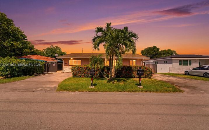 Pictures of Multifamily property located at 1419 SW 76th Ct, Miami, FL 33144 for sales - image #1