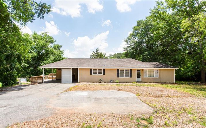 Pictures of Mixed Use, Special Purpose, Office property located at 2758 Five Forks Trickum Road, Lawrenceville, GA 30044 for sales - image #1