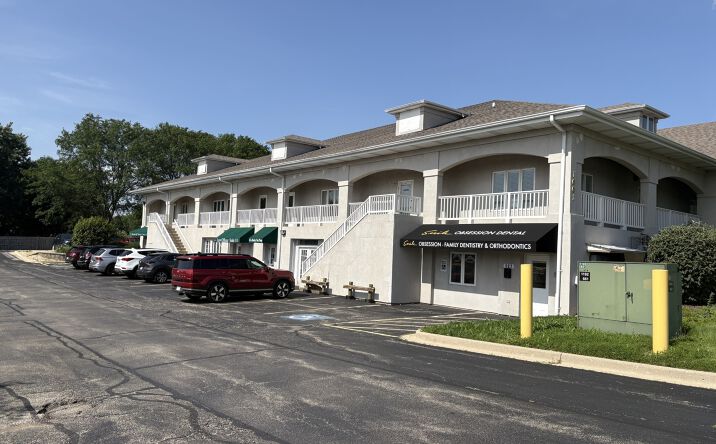 Pictures of Office property located at 1001 East Chicago Avenue, Naperville, IL 60540 for sales - image #1