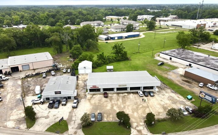 Pictures of Retail property located at 1417 West Morris Avenue, Hammond, LA 70403 for sales - image #1