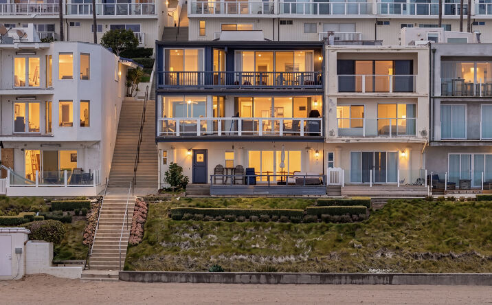 Pictures of Multifamily property located at 11914 Beach Club Way, Malibu, CA 90265 for sales - image #1