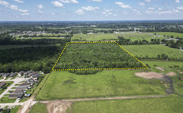 Pictures of Land property located at 600 BLK PREJEAN, RD, LA 70520 for sales - image #1
