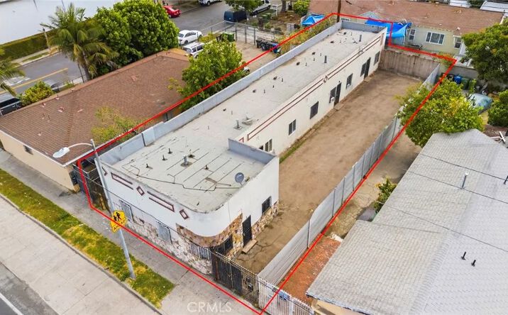 Pictures of Multifamily property located at 8706 Avalon, Los Angeles, CA 90003 for sales - image #1