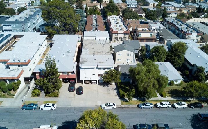 Pictures of Multifamily property located at 1052 Elm Avenue, Glendale, CA 91201 for sales - image #1