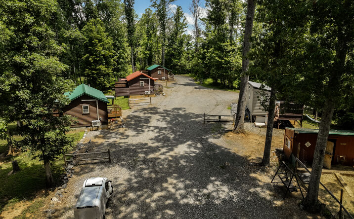 Pictures of Multifamily property located at 127 DEER HILL LN, WEAVERVILLE, NC 28787-0669 for sales - image #1