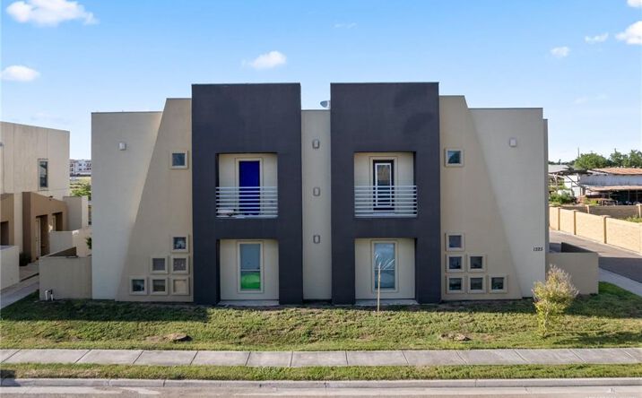 Pictures of Multifamily property located at 1325 E Daffodil Avenue, McAllen, TX 78501 for sales - image #1