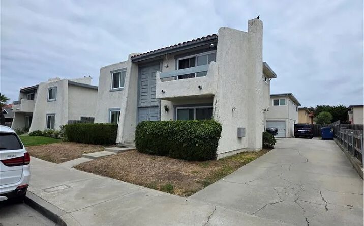 Pictures of Multifamily property located at 16702 Blanton, Huntington Beach, CA 92649 for sales - image #1