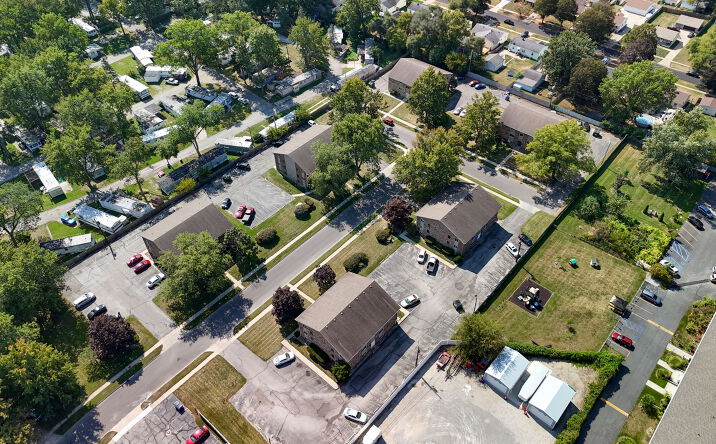 Pictures of Multifamily property located at 2820 Eldora Drive, Toledo, OH 43613 for sales - image #1