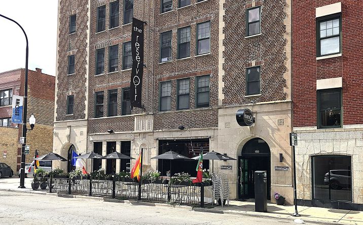 Pictures of Business for Sale property located at 844 W Montrose Ave, Chicago, IL 60613 for sales - image #1