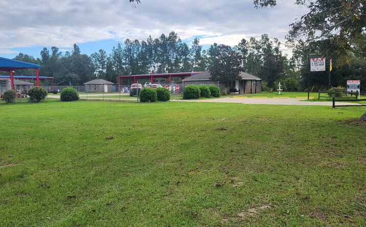 Pictures of Mixed Use property located at 24979 Linholm Road, Robertsdale, AL 36567 for sales - image #1