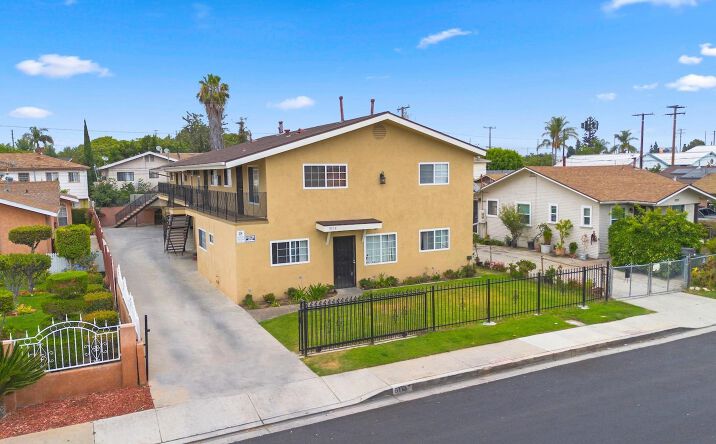 Pictures of Multifamily property located at 5113 E 60TH PL, MAYWOOD, CA 90270-3537 for sales - image #1