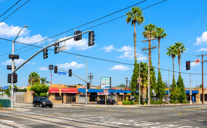 Pictures of Retail property located at 3631 Crenshaw Boulevard, Los Angeles, CA 90016 for sales - image #1