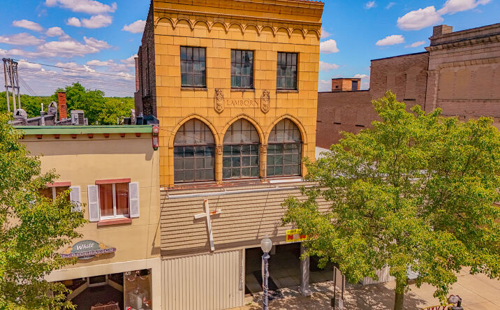 Pictures of Mixed Use property located at 426 East Main Street, Alliance, OH 44601 for sales - image #1