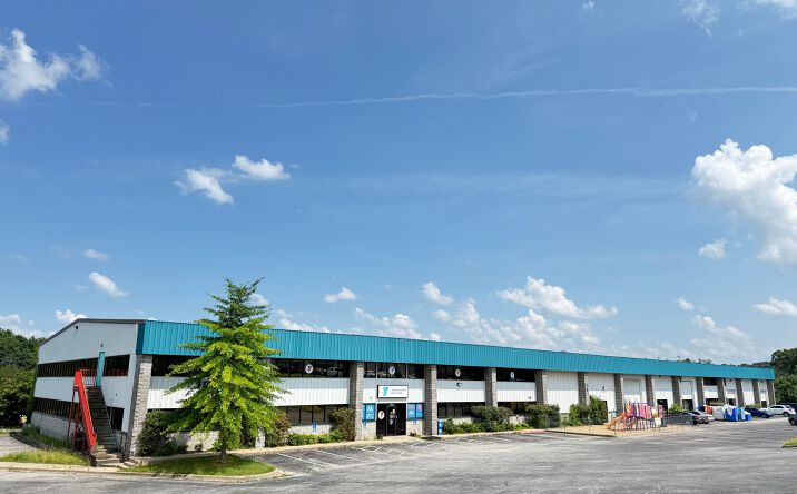Pictures of Industrial property located at 175 Industrial Park Dr, Hollister, MO 65672 for sales - image #1