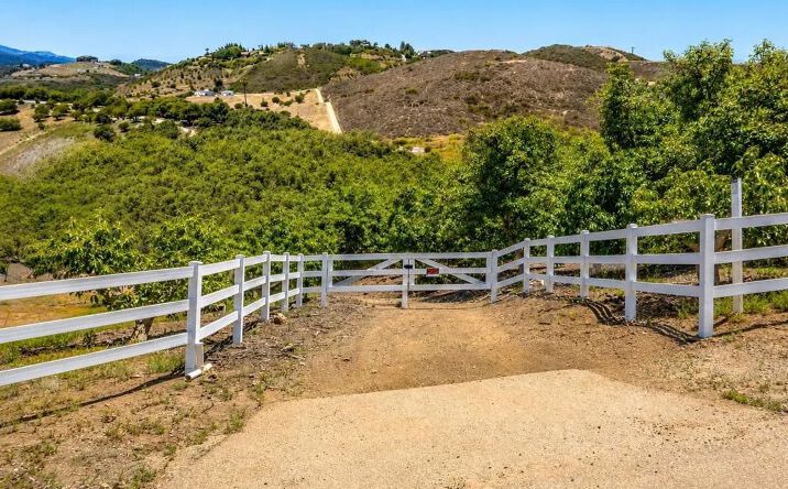 Pictures of Land property located at 1 Palamino, Temecula, CA 92590 for sales - image #1