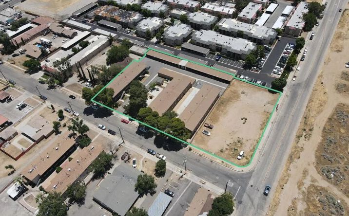 Pictures of Multifamily property located at 524-e Avenue Q-12, Palmdale, CA 93550 for sales - image #1