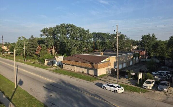 Pictures of Industrial, Retail property located at 2563 W 11th Avenue, Gary, IN 46404 for sales - image #1