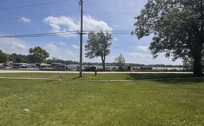 Pictures of Land, Multifamily property located at Lois Lane, Lake Zurich, IL 60047 for sales - image #1