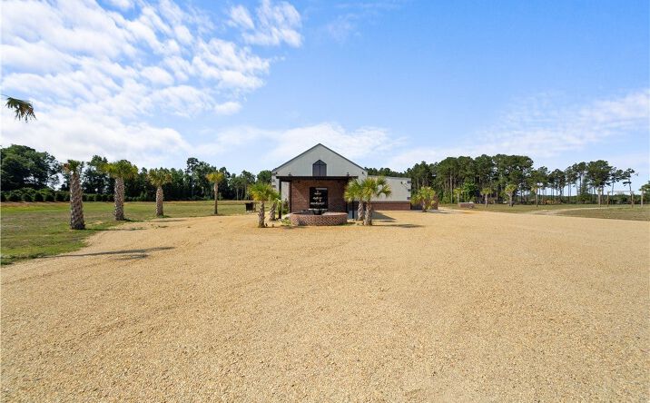 Pictures of Special Purpose property located at 1973 Huntley School Rd, Roseboro, NC 28382 for sales - image #1