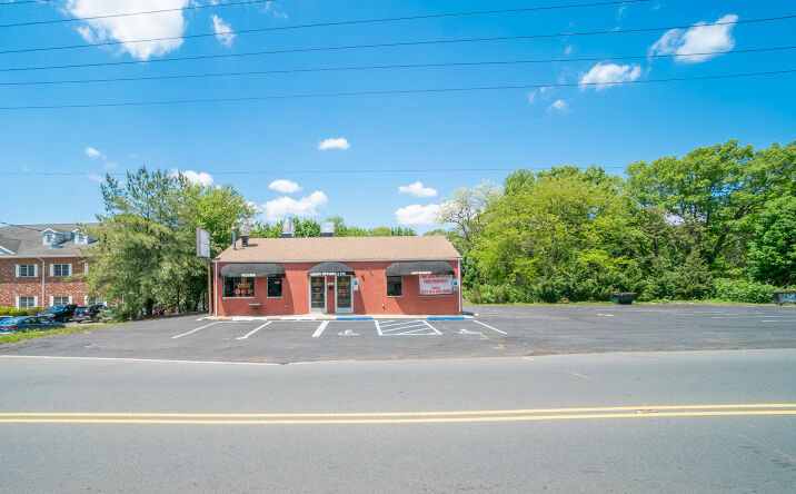 Pictures of Retail property located at 3067 Bordentown Ave, Sayreville, NJ 08859 for sales - image #1