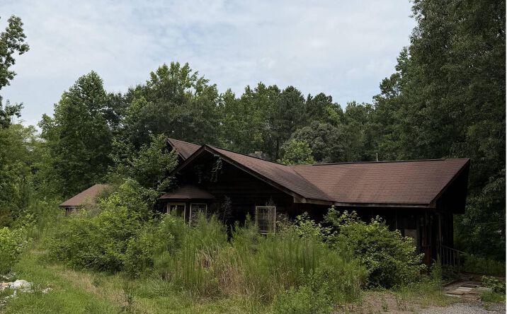 Pictures of Land property located at 1930 Locust Grove Road, Griffin, GA 30223 for sales - image #1