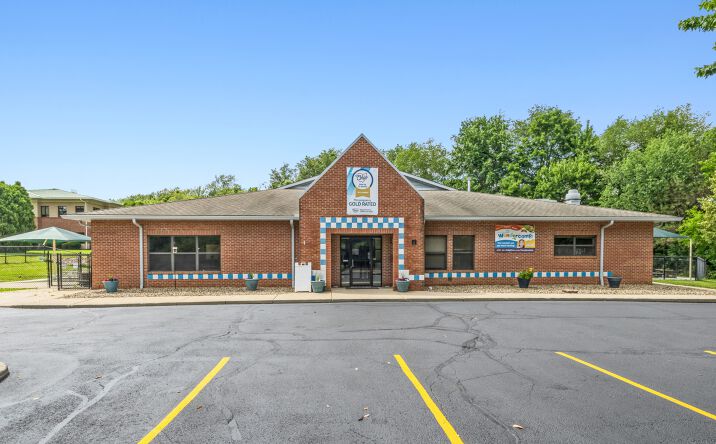 Pictures of Retail property located at 3475 Embassy Parkway, Fairlawn, OH 44333 for sales - image #1
