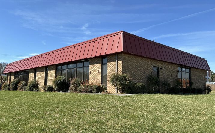 Pictures of Office property located at 1930 BRAEBURN DR, SALEM, VA 24153-7391 for sales - image #1