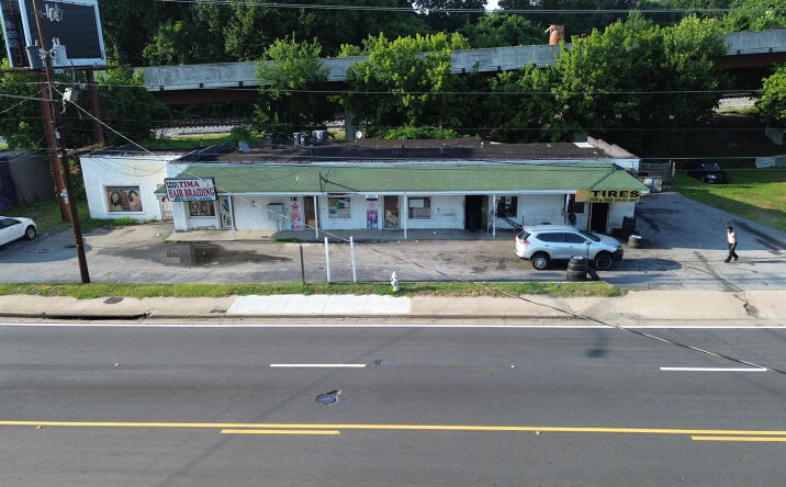 Pictures of Retail property located at 2635 Martin Luther King Junior Drive Southwest, Atlanta, GA 30311 for sales - image #1