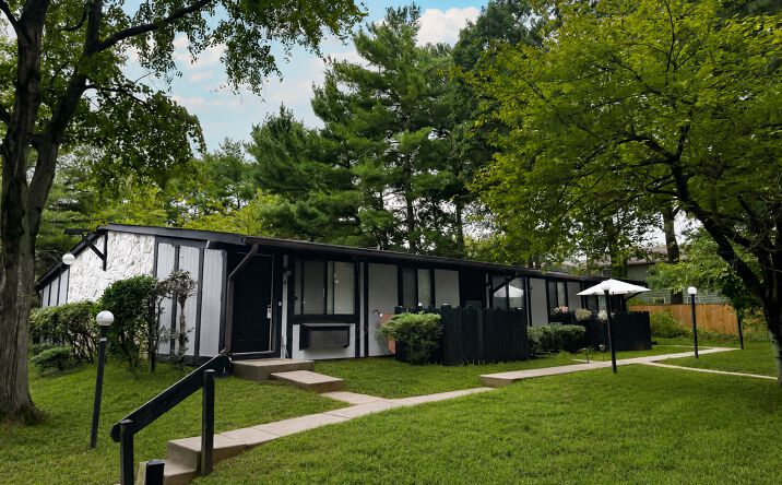 Pictures of Multifamily property located at 8103 Glen Hollow Dr., Glen Burnie, MD 21061 for sales - image #1