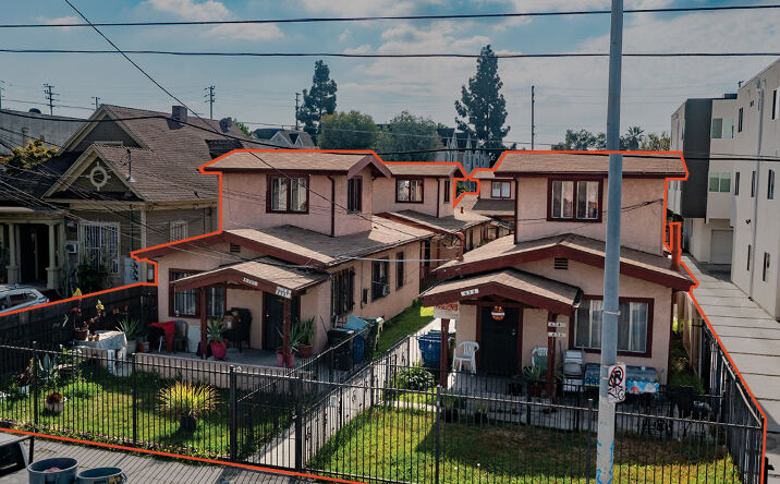 Pictures of Multifamily property located at 634 E ADAMS BLVD, LOS ANGELES, CA 90011 for sales - image #1
