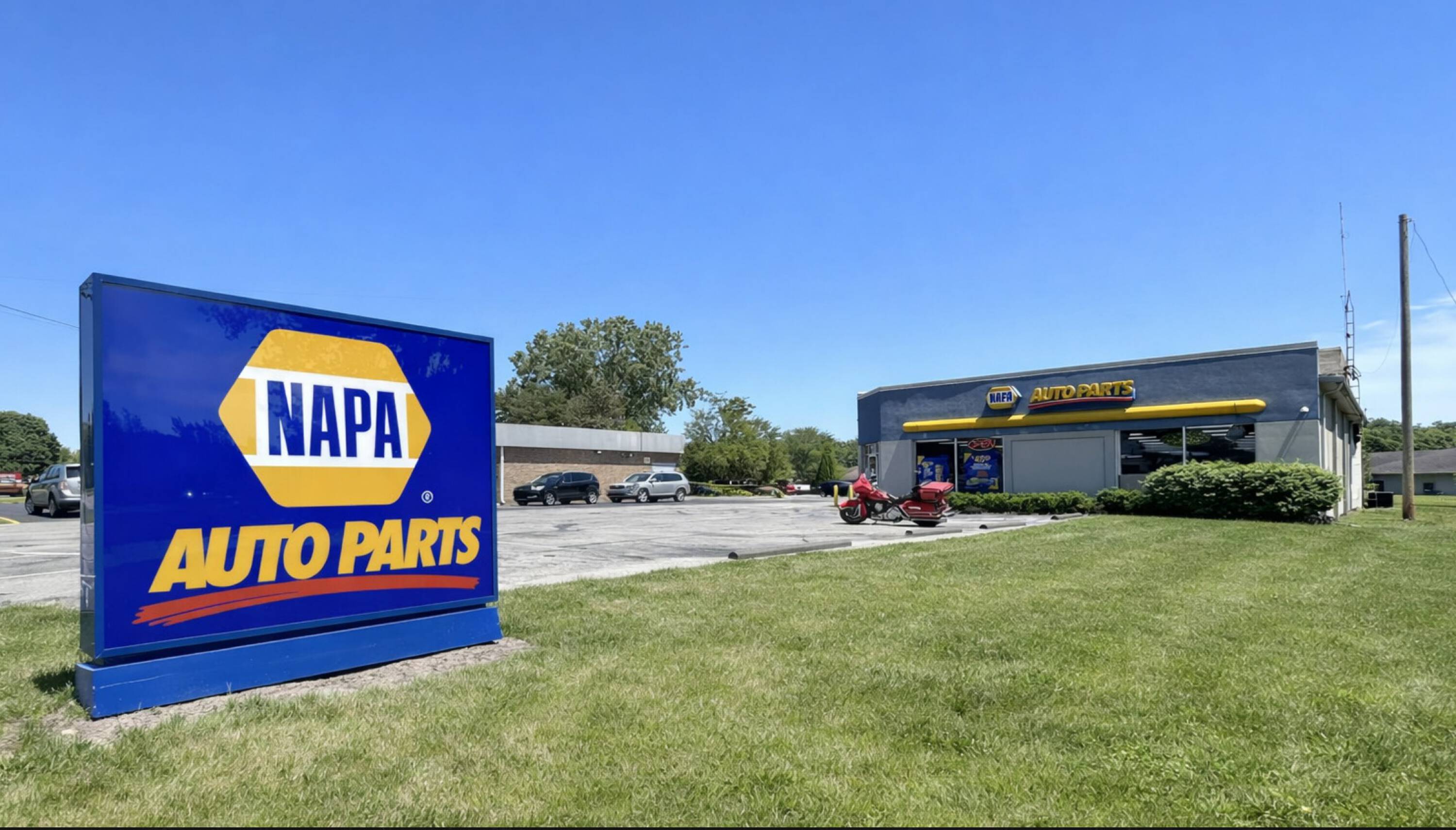 8012 Lewis Ave, Temperance, MI 48182