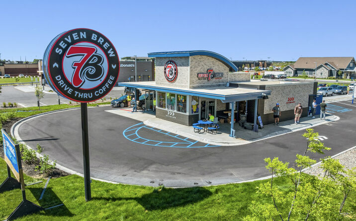 Pictures of Retail property located at 15440 ENGLISH AVE, APPLE VALLEY, MN 55124-6254 for sales - image #1