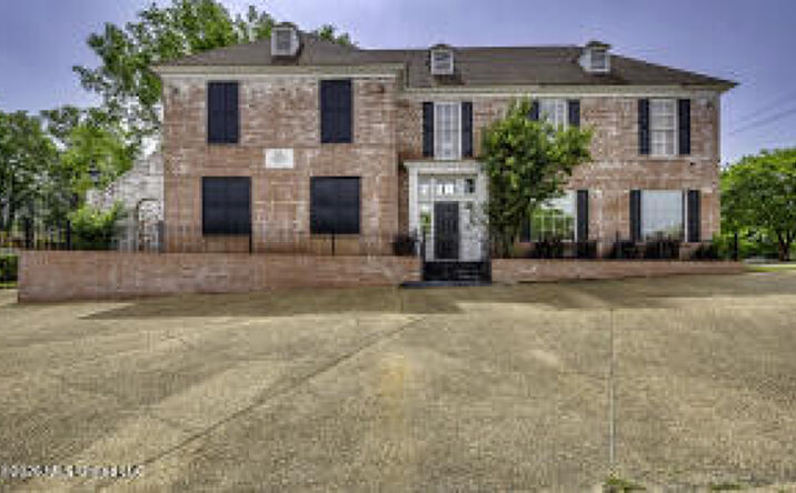 Pictures of Office, Mixed Use property located at 801 E Fortification Street, Jackson, MS 39202 for sales - image #1