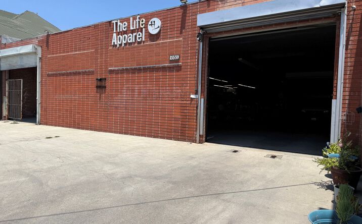 Pictures of Industrial property located at 155-159 W 31st St, Los Angeles, CA 90007 for sales - image #1