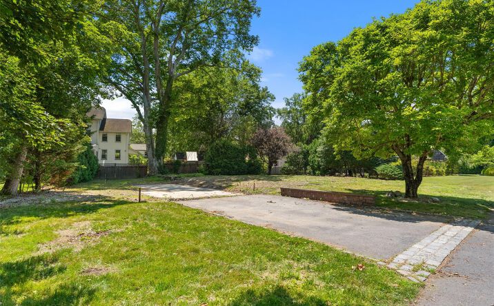 Pictures of Land, Multifamily property located at 819 The Crescent, Mamaroneck, NY 10543 for sales - image #1