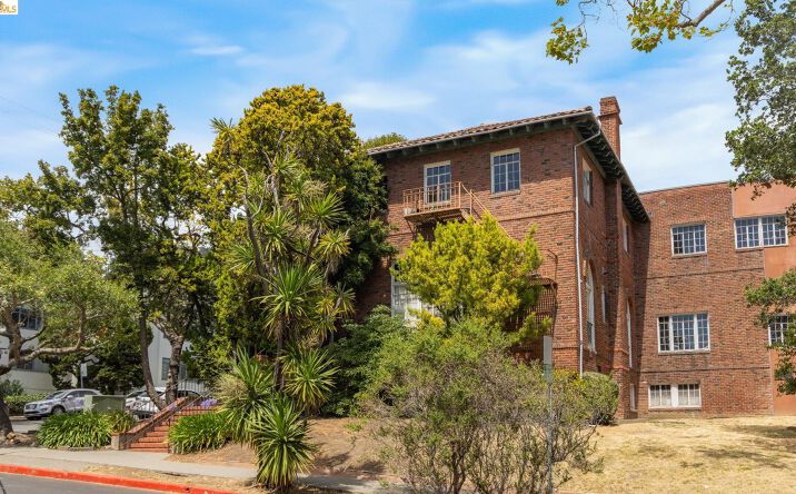 Pictures of Multifamily property located at 2510 Le Conte Ave, Berkeley, CA 94709 for sales - image #1