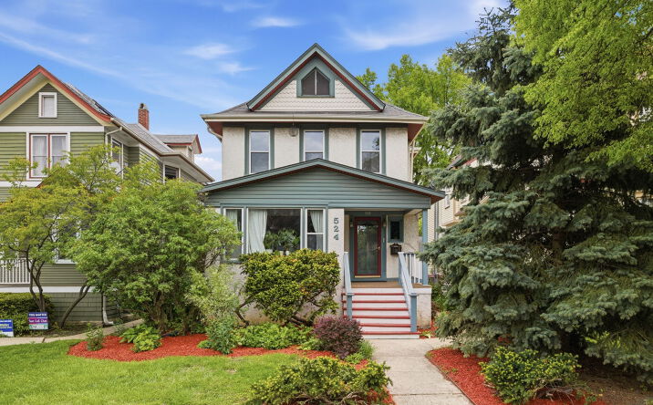 Pictures of Multifamily property located at 524 N Lombard Avenue, Oak Park, IL 60302 for sales - image #1