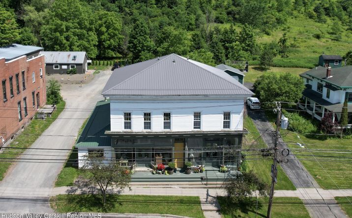 Pictures of Mixed Use, Office, Retail, Industrial, Multifamily, Land property located at 422 Main Street, Franklin, NY 13775 for sales - image #1