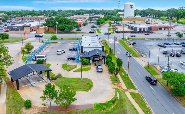 Pictures of Retail, Special Purpose property located at 2017 South Broadway Avenue, Tyler, TX 75701 for sales - image #1